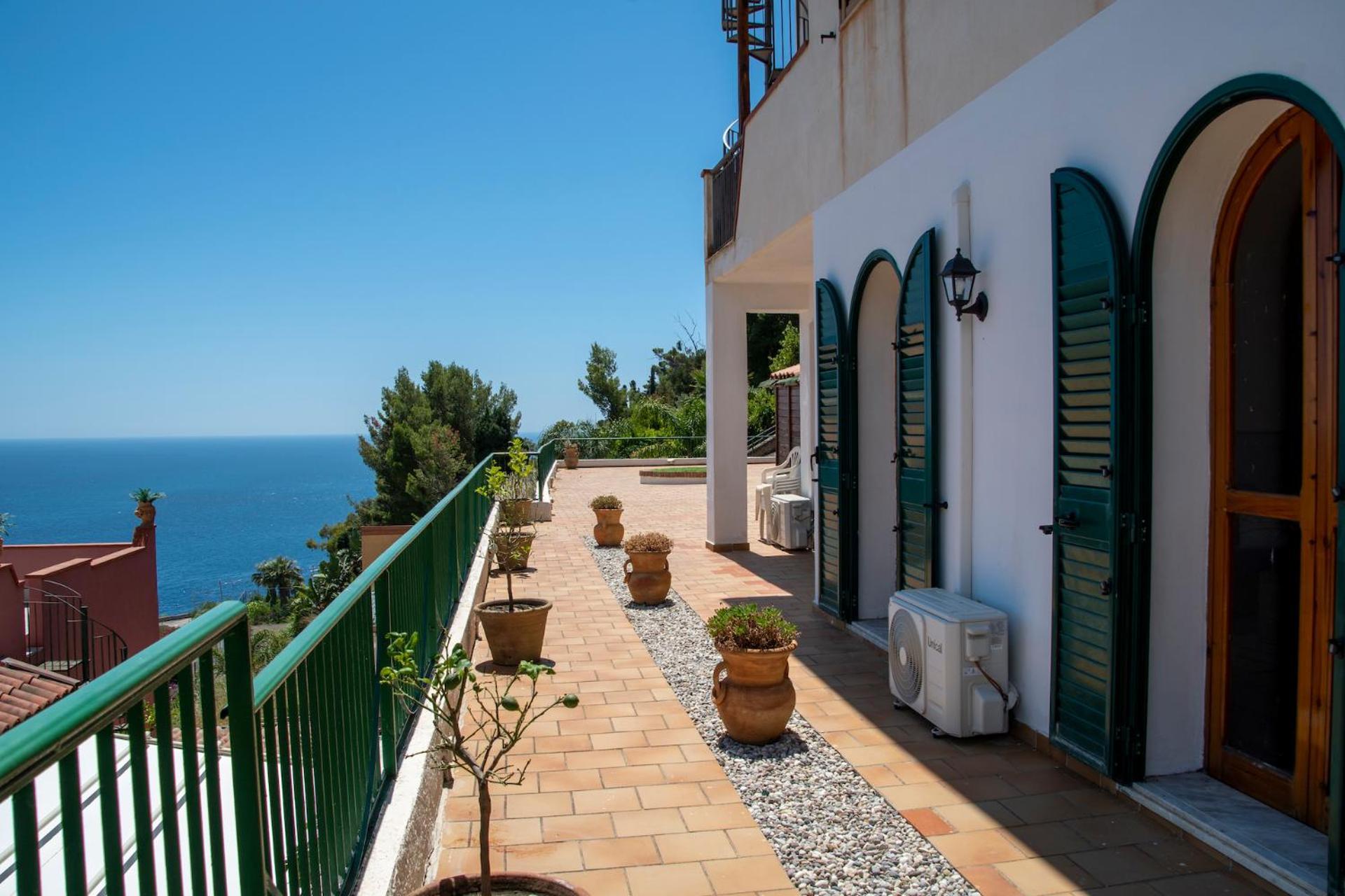 Lägenhet Holiday Taormina
